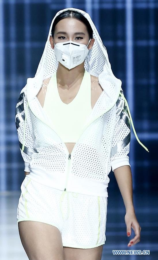 CHINA-BEIJING-FASHION SHOW-FACIAL MASK (CN)