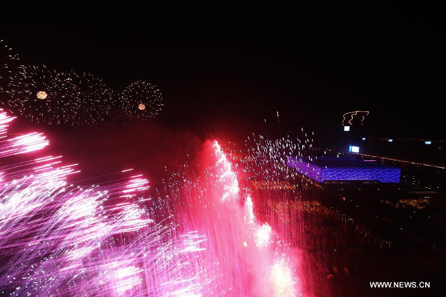 A firework show is staged at Olympic Park in Beijing, capital of China, Nov. 10, 2014. The 22nd Asia-Pacific Economic Cooperation (APEC) Economic Leaders' Meeting takes place in Beijing from Nov. 10 to 11. 