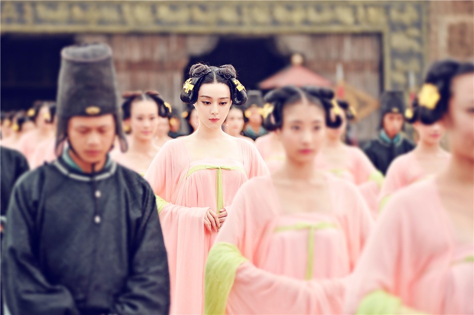 New photos of Fan Bingbing as 'Empress of China' released