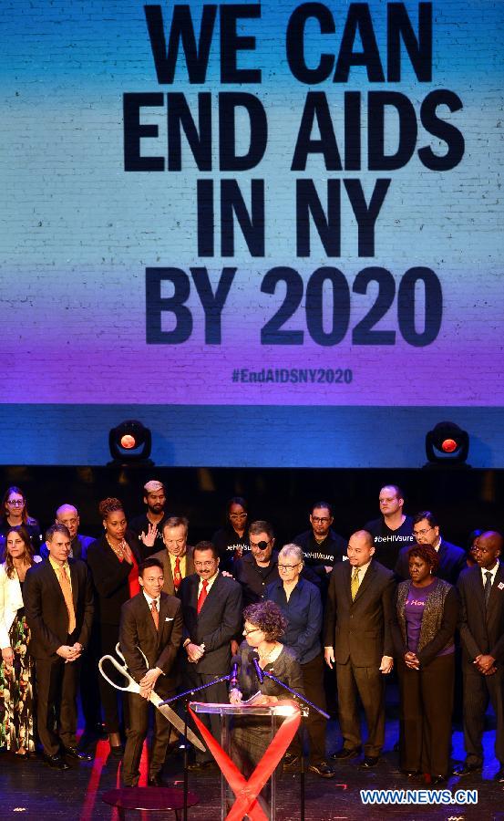  New York City officials announced on Monday the number of new HIV diagnoses in the city reached an all-time low in the past year. According to the city's Department of Health, the city recorded 2,832 HIV diagoses in 2013, a 40 percent drop since 2003. 