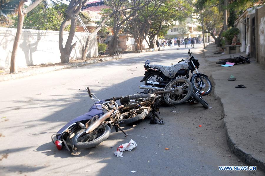 At least six people were injured on Friday afternoon in clashes between police and protesters as the latter marched toward the French Consulate against the printing of blasphemous caricatures by French journal Charlie Hebdo in Pakistan's southern port city of Karachi, local media reported.