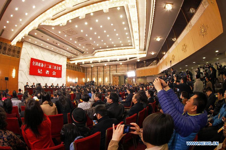 A press conference on major economic issues is held for the third session of the 12th National Committee of the Chinese People's Political Consultative Conference (CPPCC) in Beijing, capital of China, March 6, 2015.