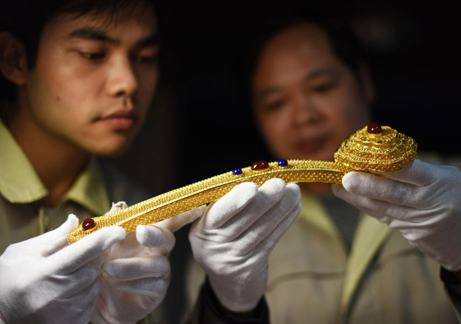 Filigree inlay artwork on display in Paris