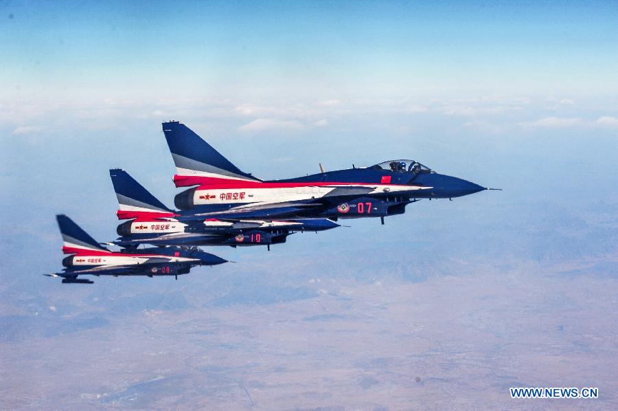 CHINA-FEMALE PILOTS-LIMA AIR SHOW-DEBUT (CN)