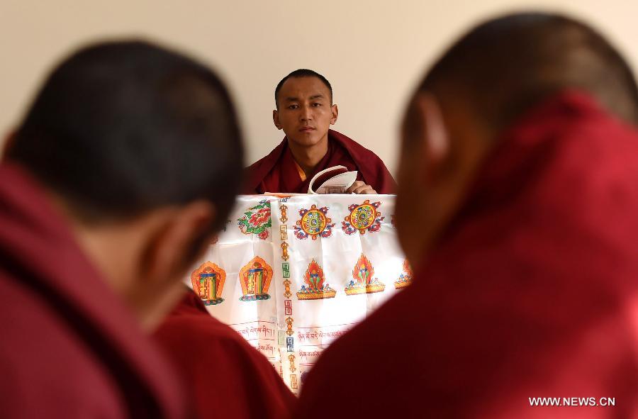 Located at an altitude of 3,300 meters, Yunnan Institute of Buddhist Studies Diqing Branch is an important school of Tibetan Buddhism in Yunnan.