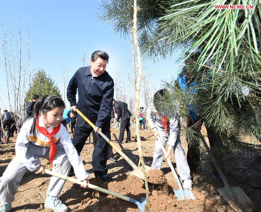 Top Communist Party of China (CPC) and state leaders Xi Jinping, Li Keqiang, Zhang Dejiang, Yu Zhengsheng, Liu Yunshan, Wang Qishan and Zhang Gaoli attended a tree planting event in Beijing on Friday.