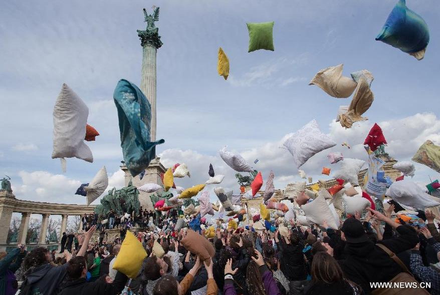 Intl Pillow Fight Day celebrated around world