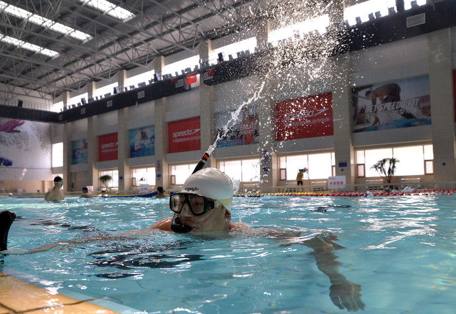 Underwater hockey gains popularity in China