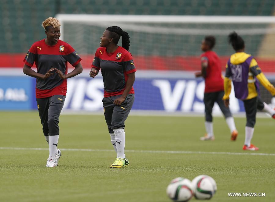 (SP)CANADA-EDMONTON-FIFA WOMEN'S WORLD CUP-CAMEROON-TRAINING