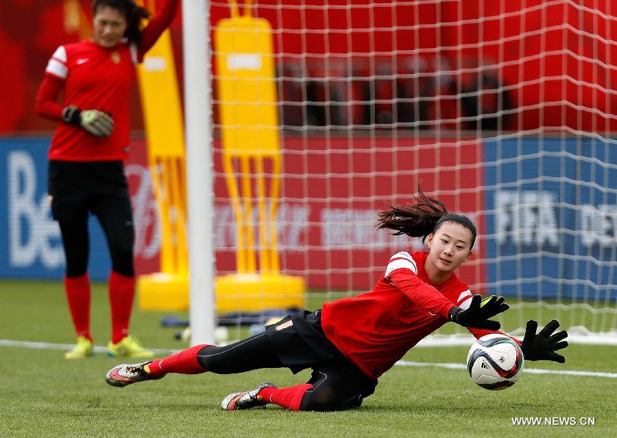 (SP)CANADA-EDMONTON-FIFA WOMEN'S WORLD CUP-CHINA-TRAINING