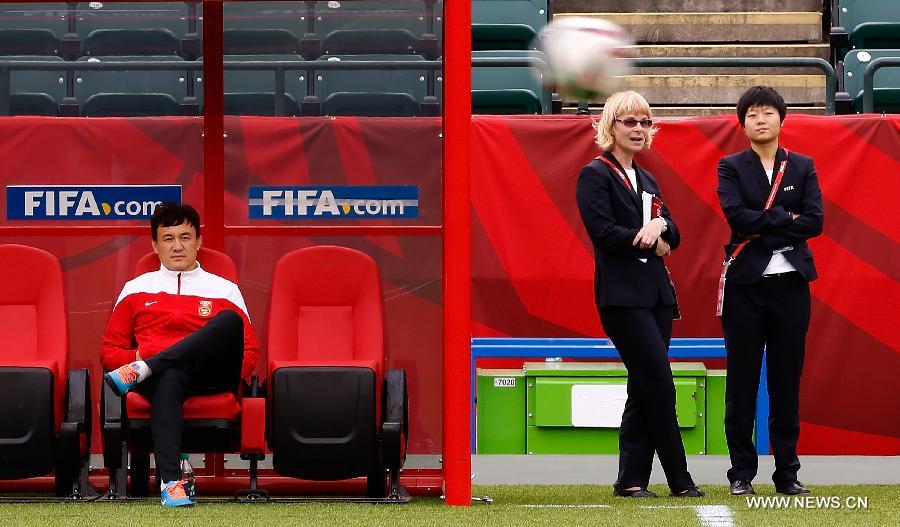 (SP)CANADA-EDMONTON-FIFA WOMEN'S WORLD CUP-CHINA-TRAINING