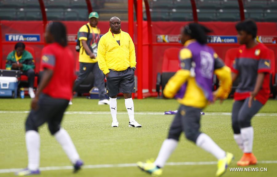 (SP)CANADA-EDMONTON-FIFA WOMEN'S WORLD CUP-CAMEROON-TRAINING