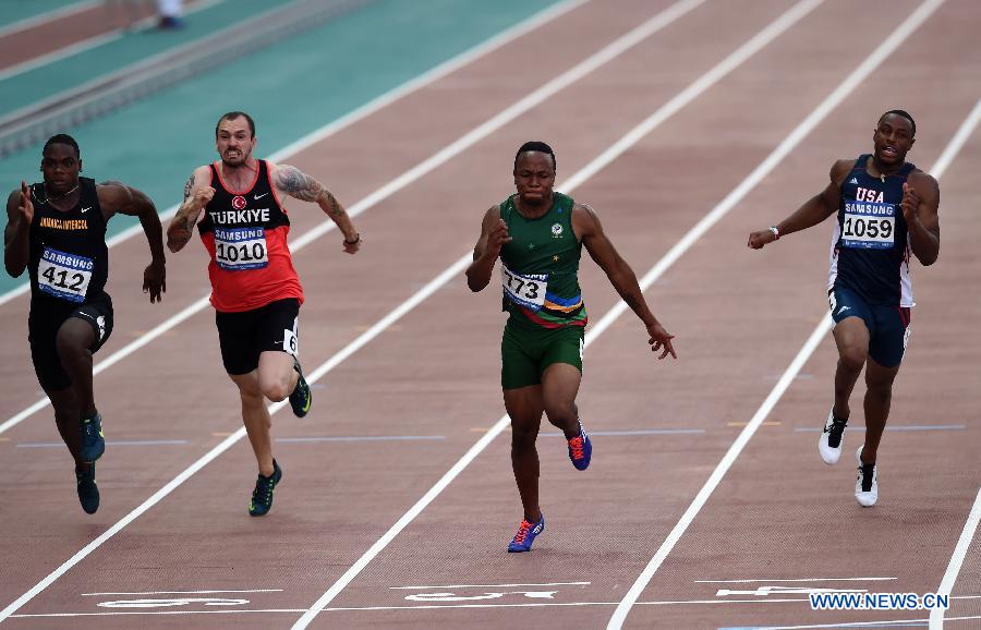 Akani Simbine(2nd R) of South Africa competes during Men's 100m Final at the 28th Summer Universiade in Gwangju, South Korea, on July 9, 2015.