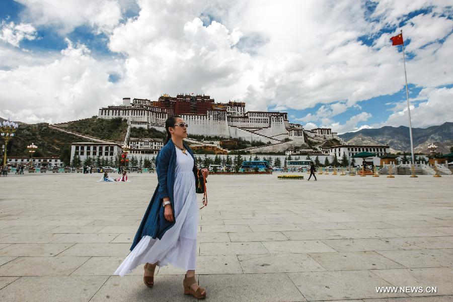 CHINA-LHASA-TAIWAN TEAHOUSE (CN)