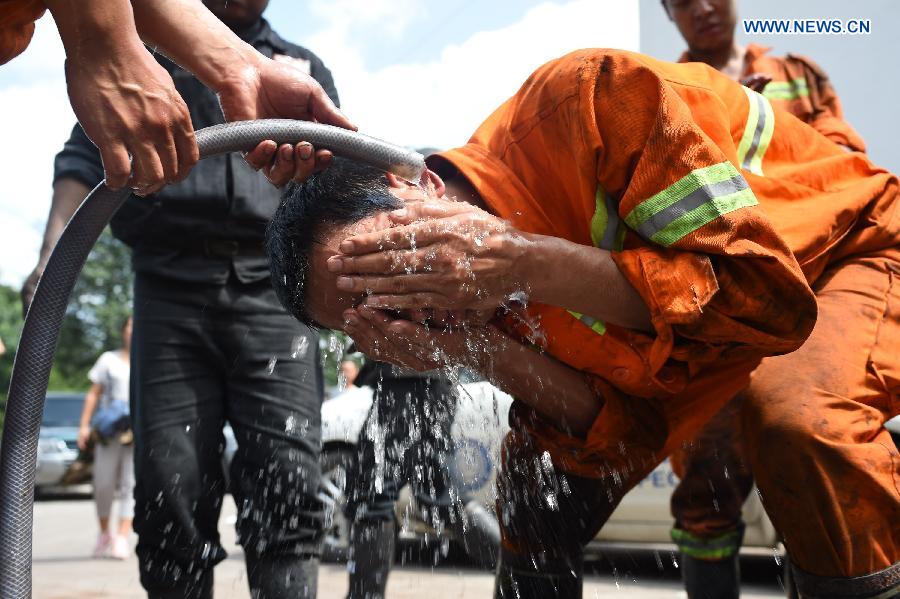 Ten people were killed and three are missing after a gas outburst, which occurred on Tuesday night, at Zhengzhong Coal Mine in Louxia Township.