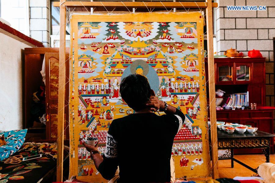 CHINA-LHASA-THANGKA PAINTER (CN)