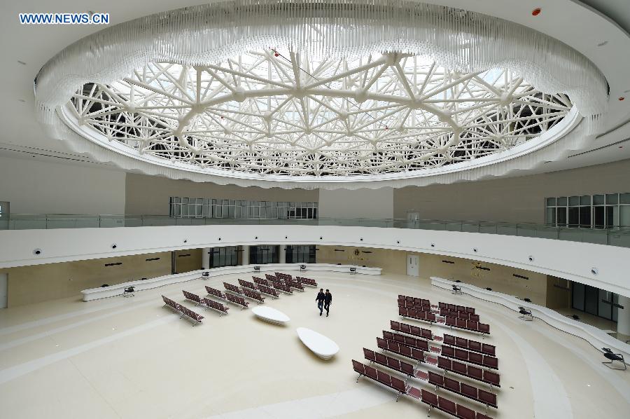 Photo taken on Aug. 18, 2015 shows the service hall of the Lanzhou New Area Free Trade Zone in Lanzhou, capital of northwest China's Gansu Province, Aug. 18, 2015. 