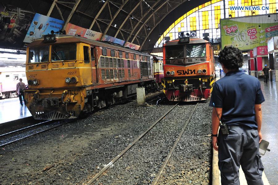 A man works at Hua Lamphong Station in Bangkok, Thailand, Sept. 21, 2015. 