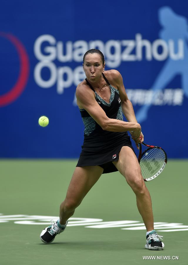 (SP)CHINA-GUANGZHOU-TENNIS-INTERNATIONAL WOMEN'S OPEN-ROUND 1