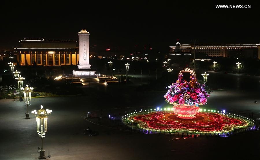 CHINA-BEIJING-TIAN'ANMEN SUQARE-DECORATIONS (CN)