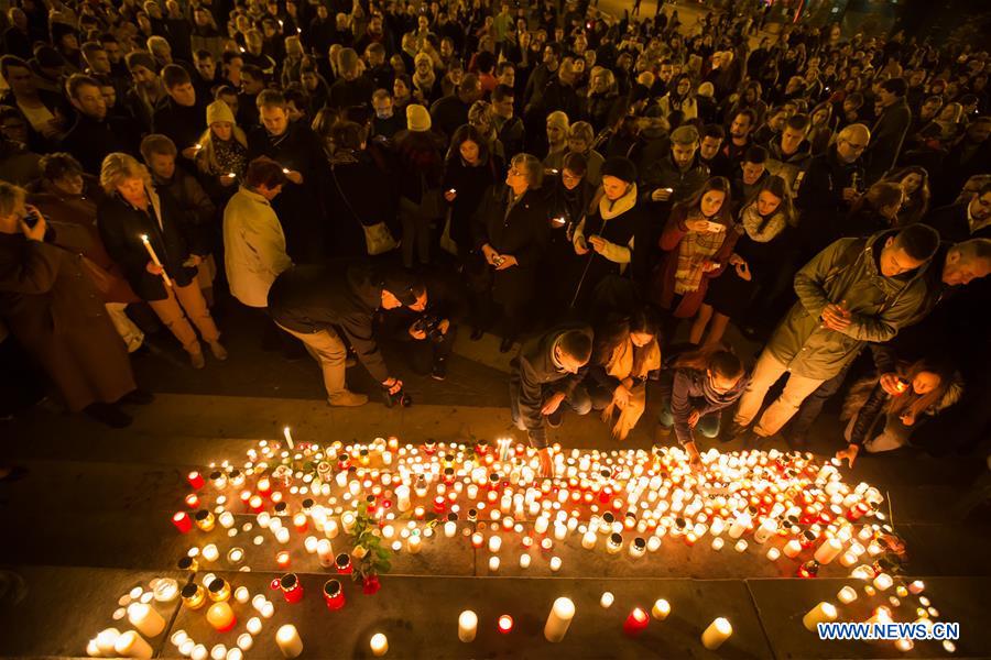 HUNGARY-BUDAPEST-PARIS-ATTACKS-MOURNING