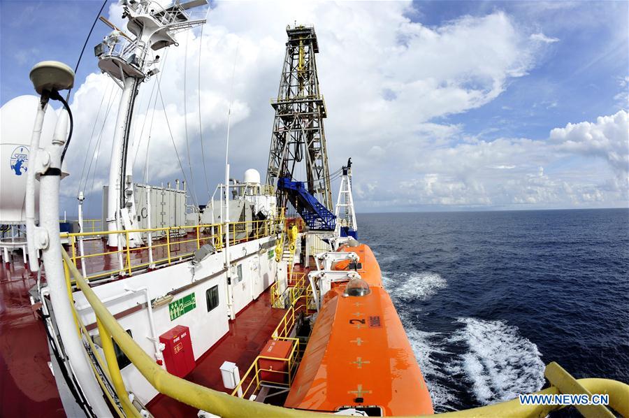 JOIDES RESOLUTION-SCIENCE-OCEAN DISCOVERY-DRILLING VESSEL-DEPARTURE