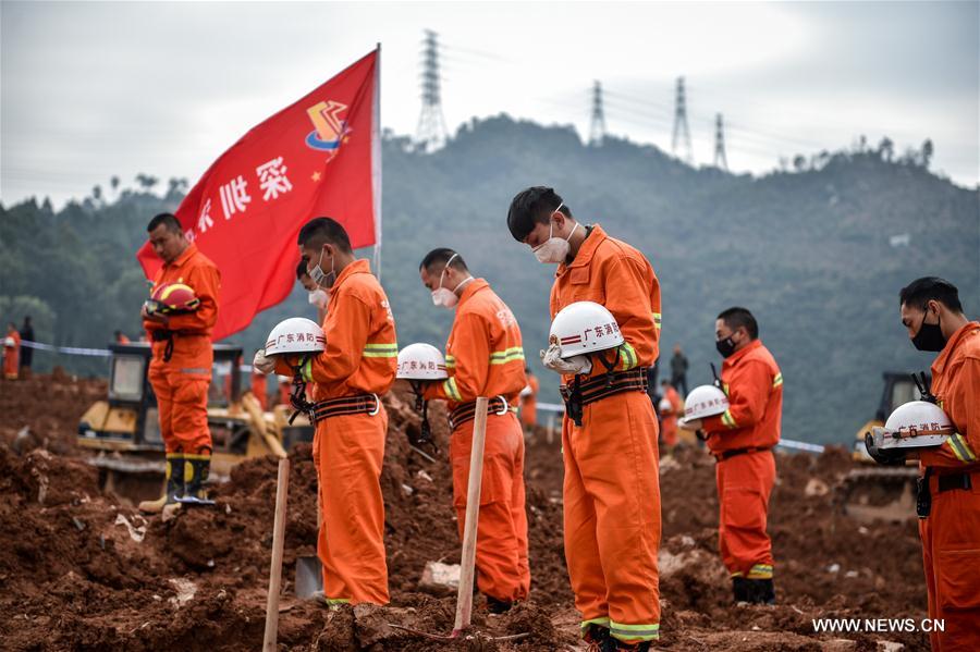 CHINA-SHENZHEN-LANDSLIDE-MOURNING (CN)