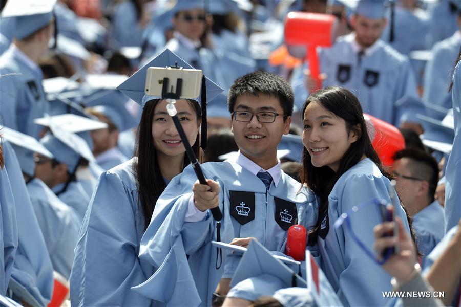 XINHUA WORLD PHOTOS OF THE YEAR