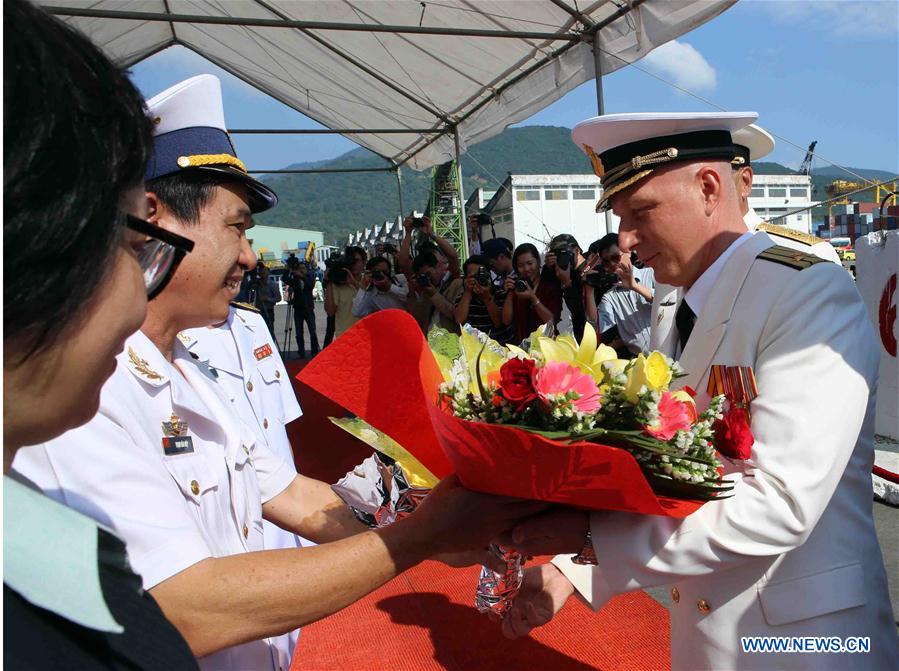 Photo taken on Jan. 6, 2016 shows a destroyer named Bystry, one of the three Russian naval ships of the Pacific Fleet, docking at Tien Sa Port in Da Nang city, Vietnam. 