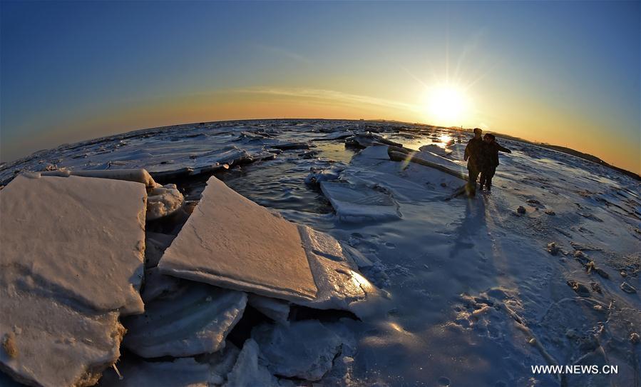 CHINA-LIAONING-XINGCHENG-SEA ICE (CN)