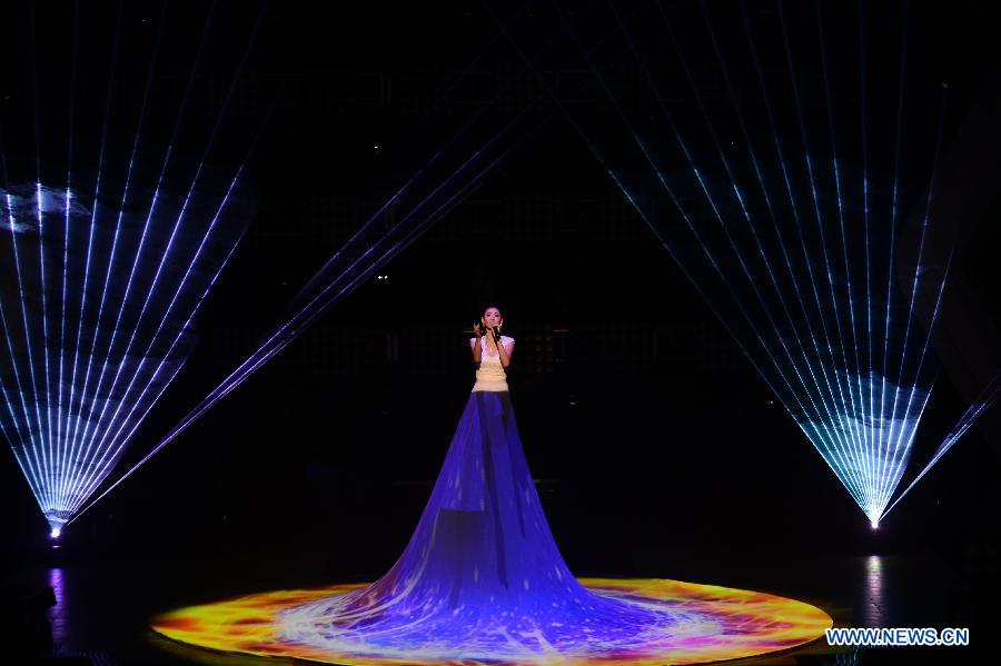 Artist Cecilia Cheung performs at a variety show 'Night of Star App' held by Tencent Group in Beijing, capital of China, Jan. 17, 2016. 