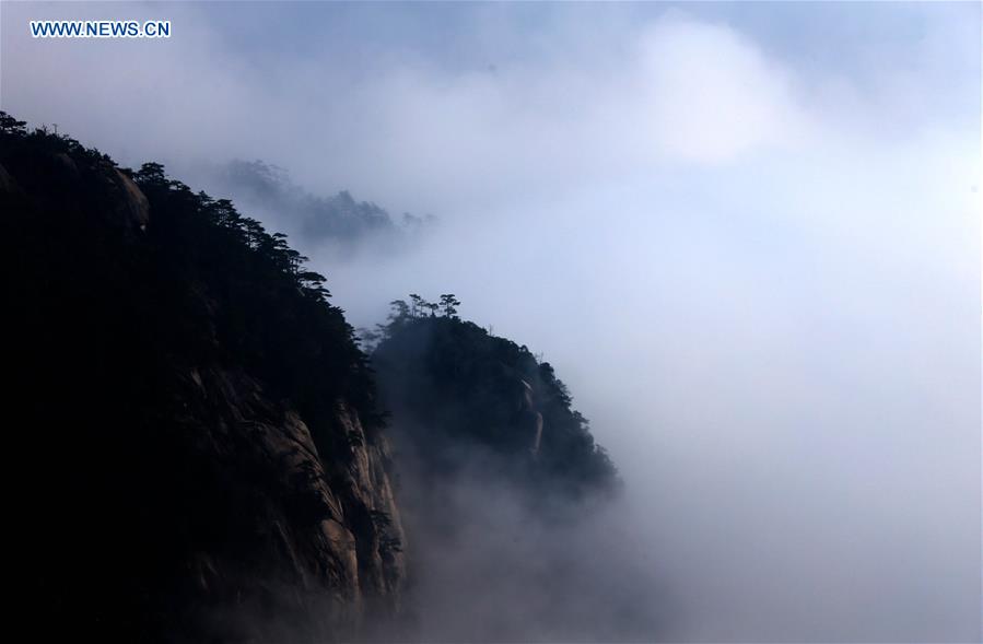 #CHINA-HUANGSHAN-SCENERY(CN)