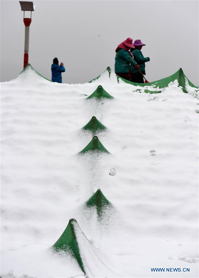 CHINA-KUNMING-SNOWFALL (CN) 