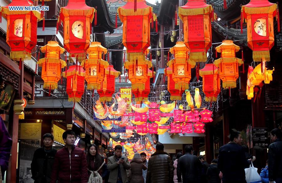 CHINA-SHANGHAI-YUYUAN GARDEN-LANTERN (CN)