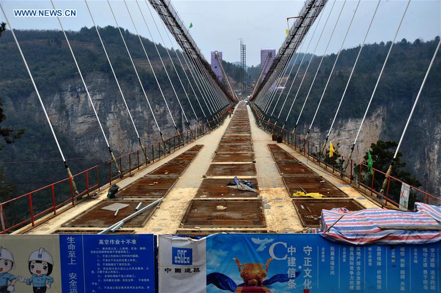 CHINA-HUNAN-ZHANGJIAJIE-GRAND CANYON BRIDGE (CN)