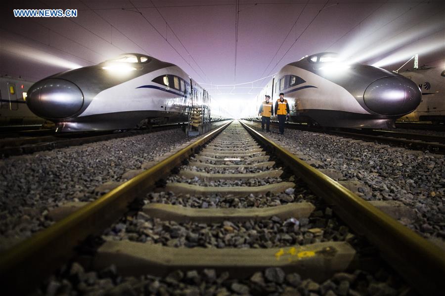 CHINA-WUHAN-TRAIN MAINTENANCE-TRAVEL RUSH (CN)