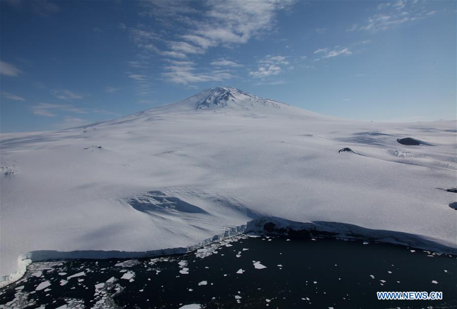 ANTARCTICA-XUELONG-ROSS SEA-SCENERY (CN)