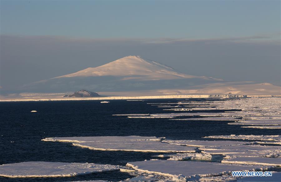 ANTARCTICA-XUELONG-ROSS SEA-SCENERY (CN)