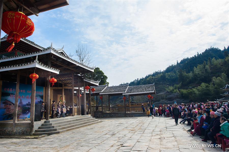 Dong drama, traditional art form of Dong ethnic group, is popular in Dong habitats in Guizhou, Hunan and Guangxi of China