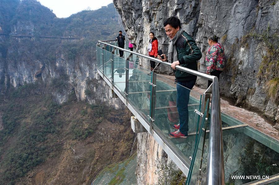 CHINA-GUIZHOU-GLASS SKYWALK (CN)