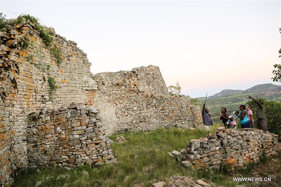 ZIMBABWE-MASVINGO-GREAT ZIMBABWE RUINS