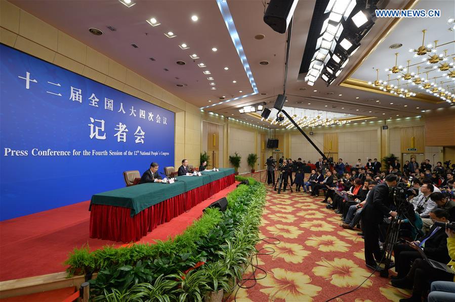 (TWO SESSIONS)CHINA-BEIJING-NPC-PRESS CONFERENCE-EDUCATION (CN)