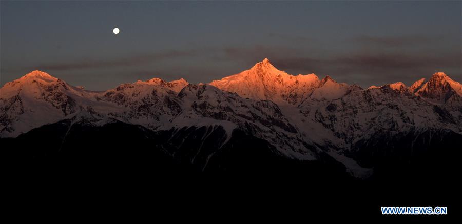 CHINA-YUNNAN-MEILI SNOW MOUNTAINS (CN)