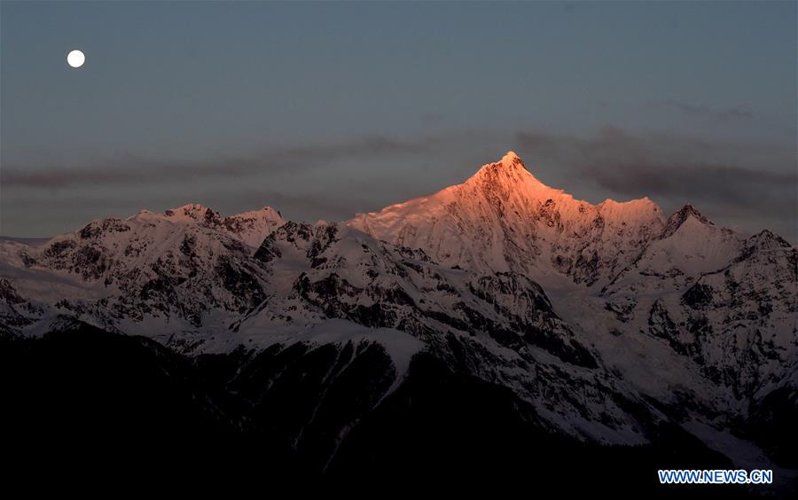 CHINA-YUNNAN-MEILI SNOW MOUNTAINS (CN)