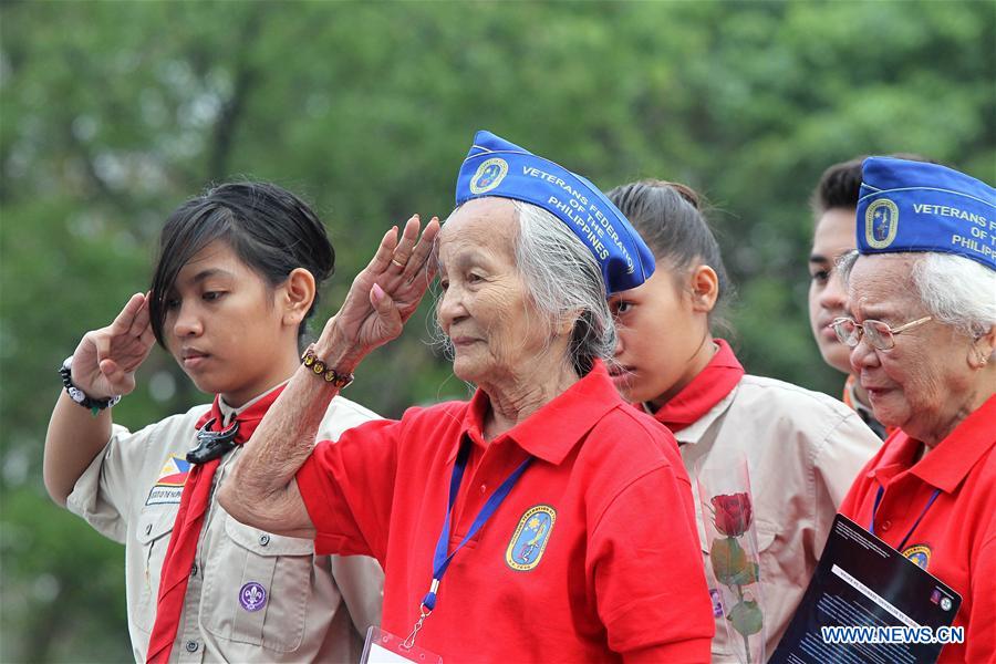 TAGUIG CITY, April 5, 2016 (Xinhua) -- Filipino World War II veterans participate in the ceremony marking the start of the Philippine Veterans Week in Taguig City, the Philippines, April 5, 2016. The Philippine Veterans Week will recognize the remaining 9,500 Filipino World War II veterans, 45 of which will be honored with awards by the Philippine government for their service during the war time. (Xinhua/Rouelle Umali) 