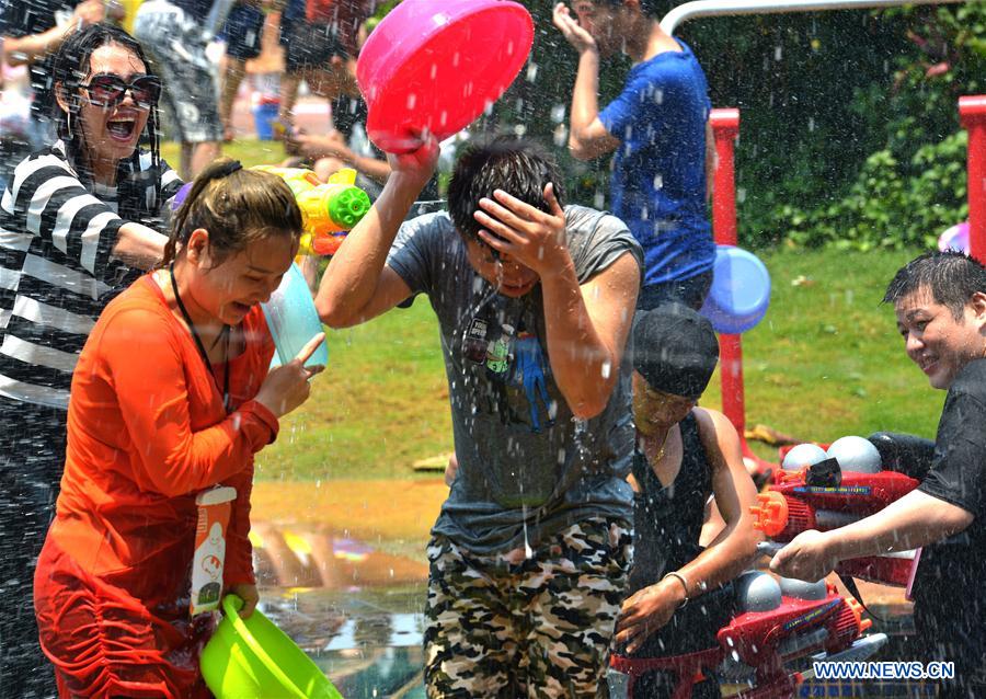 #CHINA-YUNNAN-JINGHONG-WATER-SPRINKLING FESTIVAL (CN) 