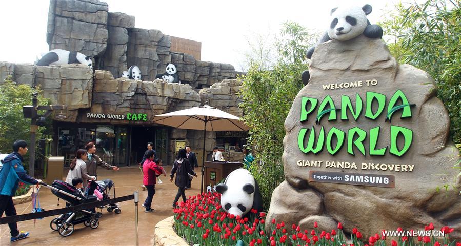 SOUTH KOREA-YONGIN-CHINA-GIANT PANDA