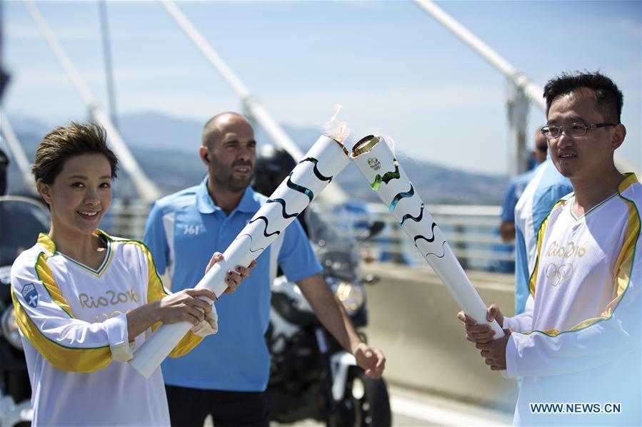 (SP)GREECE-OLYMPIC TORCH RELAY-CHINESE TORCHBEARERS