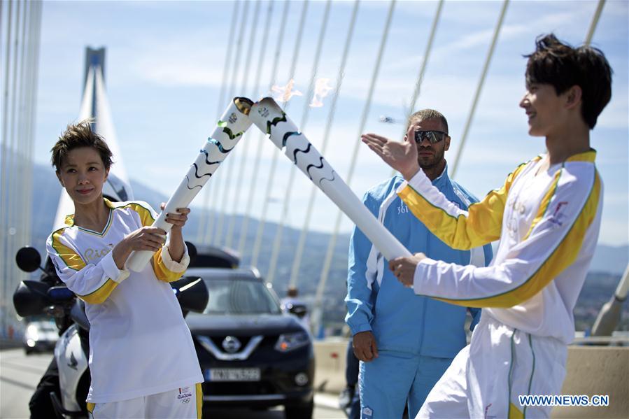 (SP)GREECE-OLYMPIC TORCH RELAY-CHINESE TORCHBEARERS