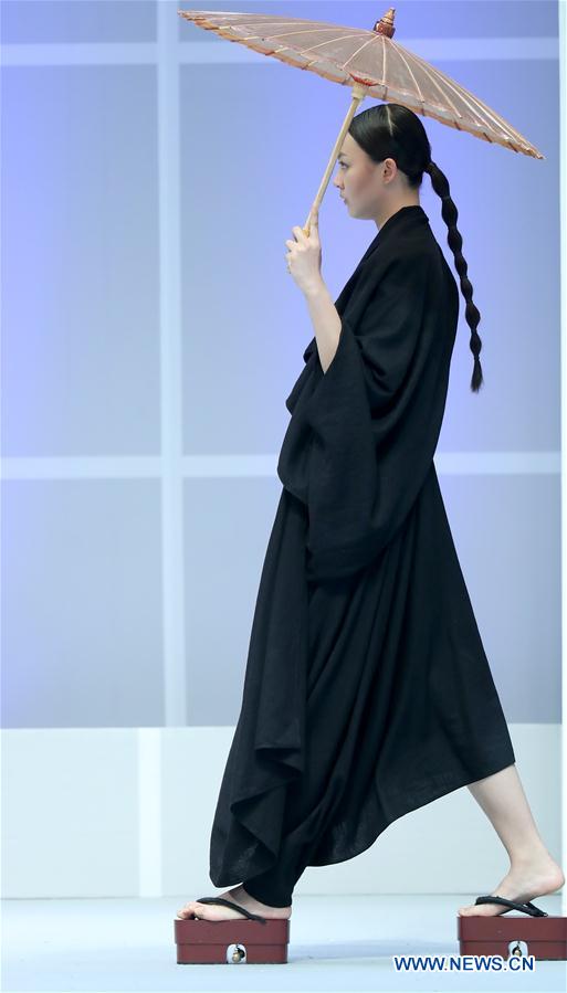 CHINA-BEIJING-GRADUATE FASHION WEEK (CN)